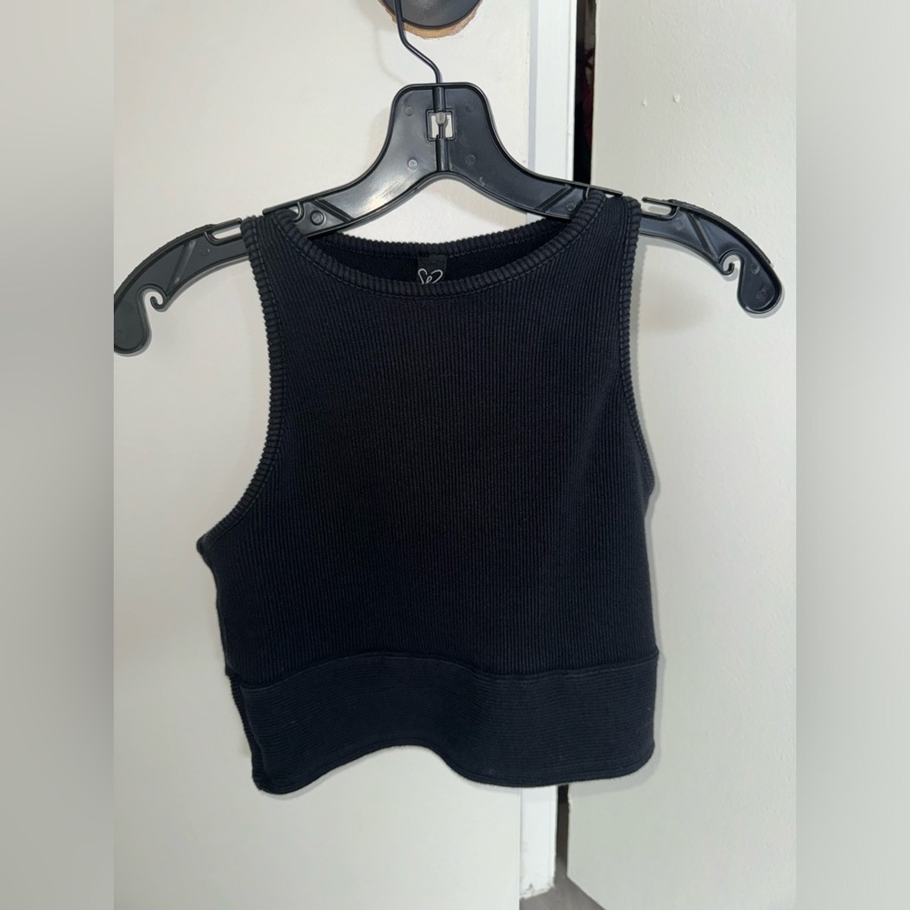 windsor "hit up the basic sleeveless crop top" - L - black